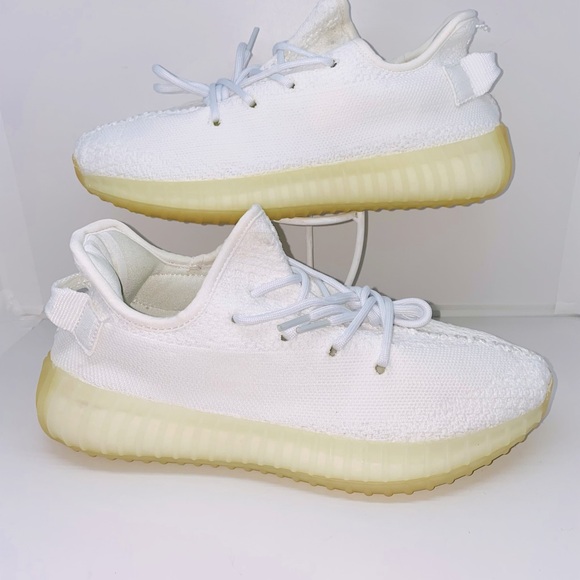 YEEZY BOOST 350 V2/ UNISEX M-7 W=8.5 - Picture 1 of 11